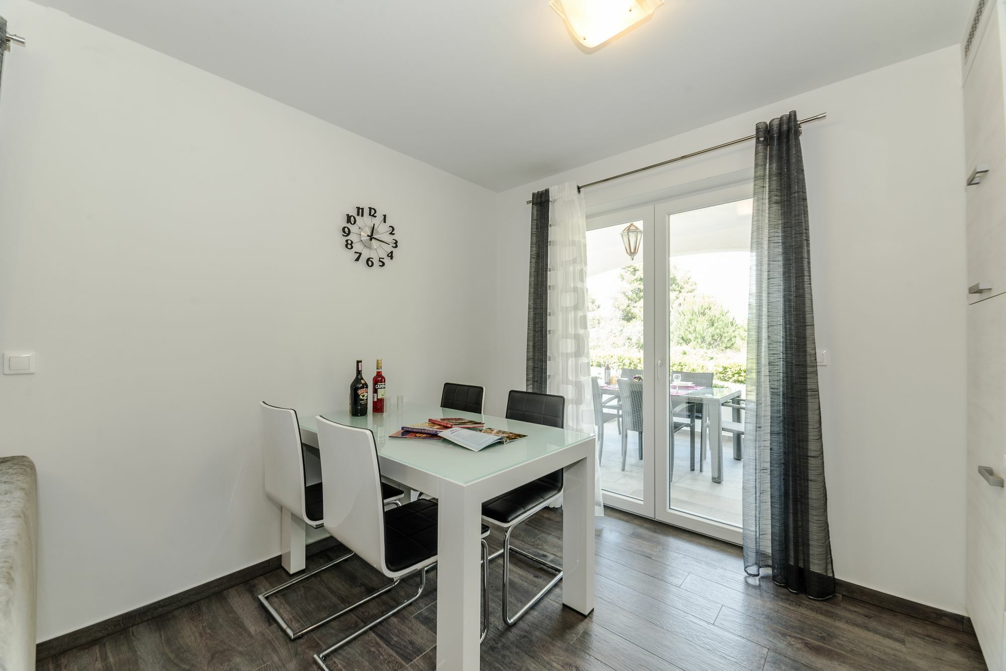 Apartments Basic فير المظهر الخارجي الصورة